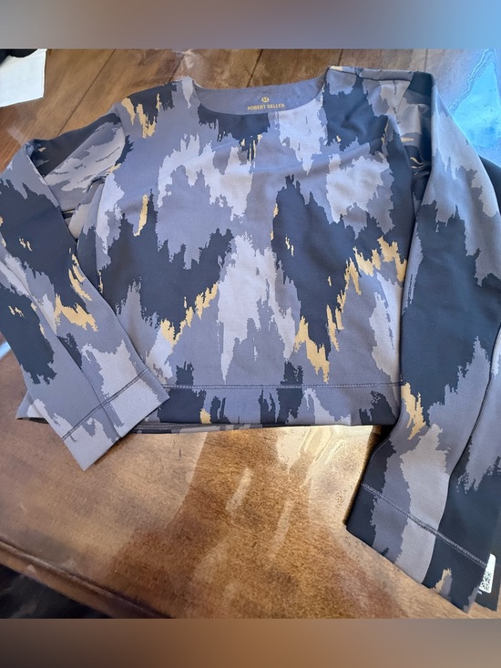 Robert Geller Tops - *NWT* Lululemon Robert Geller med/lrg Purple, Gray & Gold Abstract Cropped Top